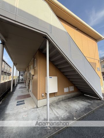 ポラリス B棟の玄関写真