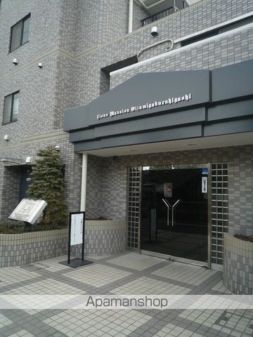 ライオンズマンシヨン大泉学園東の玄関写真