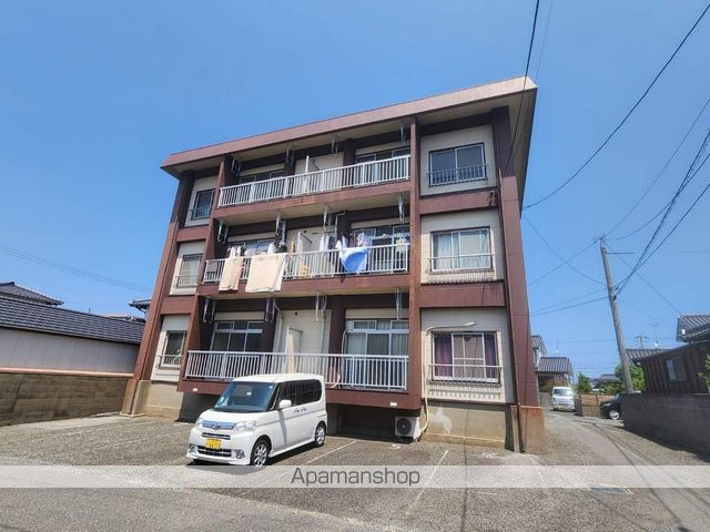 今浦ハイツIの外観写真
