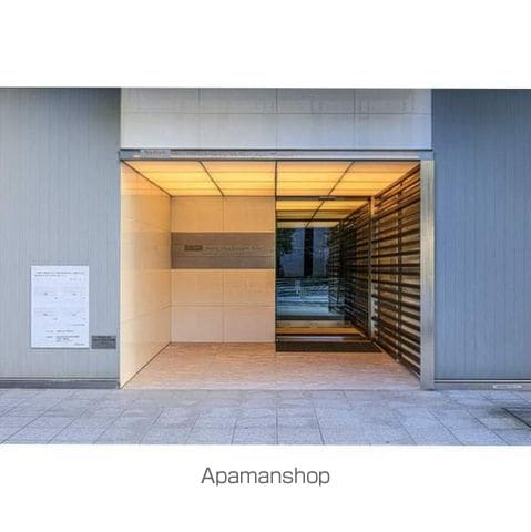 フロンティアレジデンスザタワー品川の玄関写真