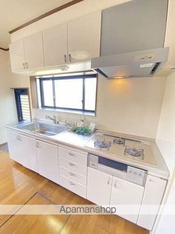 元山町一戸建ての内装写真