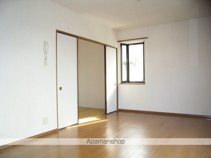 グリーンビレッジＢ棟[2LDK/56.62m2]のリビング・居間2