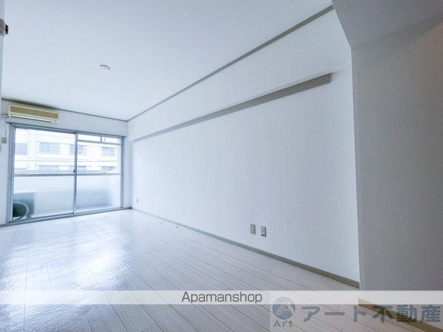 日正山越ハイツ1の内装写真