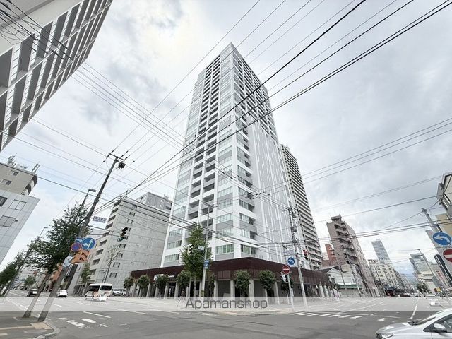 ラフィネタワー札幌南3条の外観写真