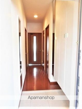 パークヒルズ己斐西町[3LDK/80.75m2]の玄関