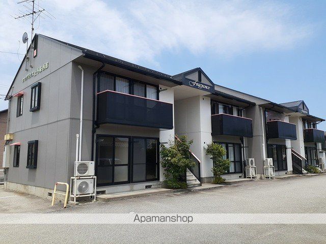 フレグランス上小泉 西館