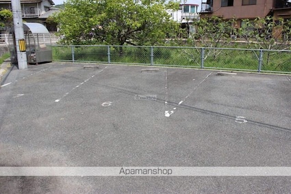 サンメイト[1K/26.5m2]の駐車場1