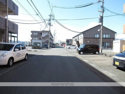 ライフマンションＡ[3DK/56.85m2]の周辺8