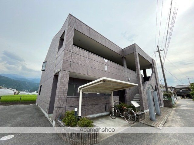 カーサフォンテーヌの玄関写真