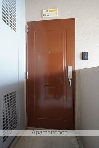 ベストAの玄関写真