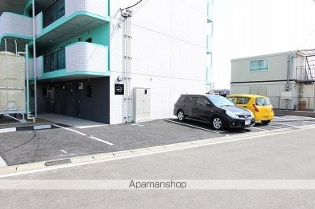 413Yの玄関写真