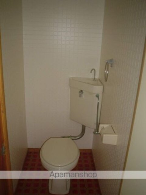 和歌山県和歌山市栄谷[1DK/24.3m2]のトイレ