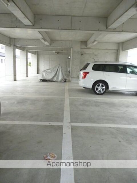 和歌山県和歌山市新中島[1LDK/56.87m2]の共用部1