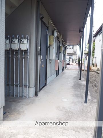コスモスの玄関写真