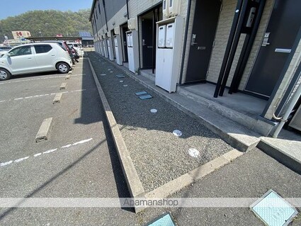 レオパレスぬまくま[1K/28.02m2]の駐車場1