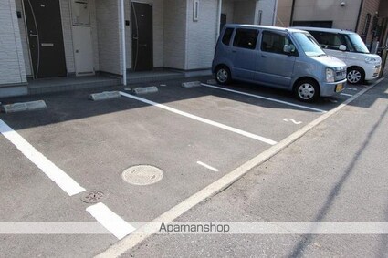 香川県高松市東山崎町[1K/27.82m2]の駐車場