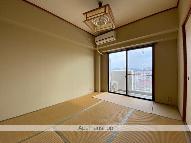 ロイヤルハイツ松島の内装写真