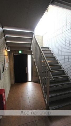 レイワン Aの玄関写真