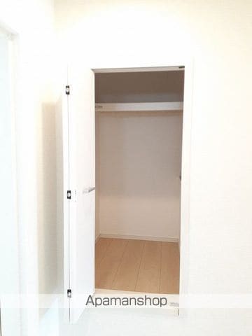 フラワー オブ ライフの内装写真