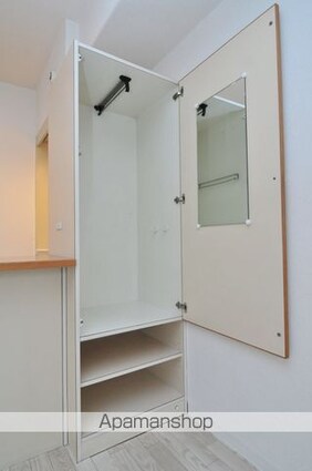 レジダンス・イン・三軒茶屋[1R/16.4m2]の収納