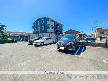 ジュネス・ｙｏｕｔｏⅡ[3LDK/78.62m2]の駐車場1