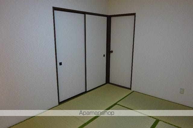 タウンハウス十日市場Cの内装写真