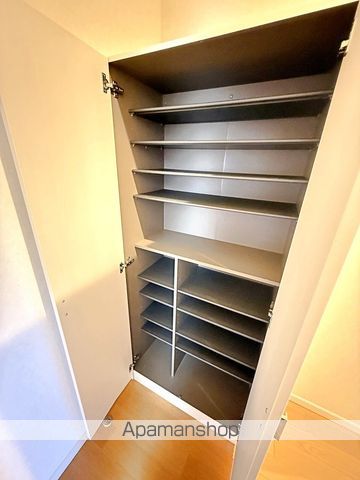 フォレストメゾン 和の内装写真