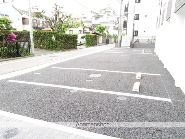 東京都立川市高松町３丁目[1K/21.52m2]の駐車場2