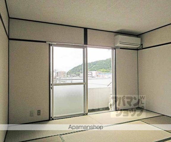西浦マンションの内装写真