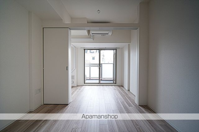 セレニテ東梅田アリエの内装写真