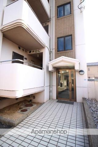 ルイシャトレ厚生町の玄関写真