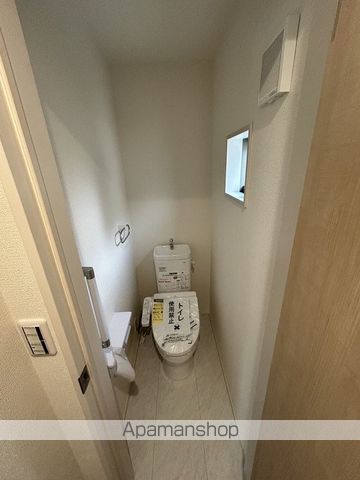 足立区 3階建 築2年の内装写真