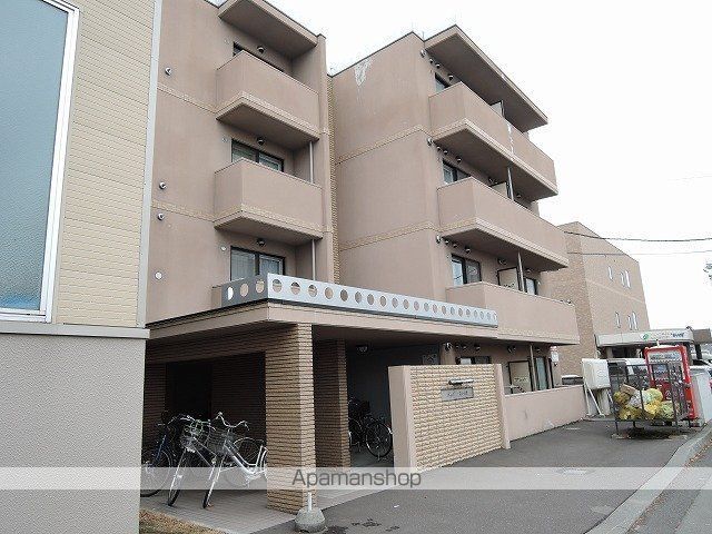 ラウルあいの里の玄関写真