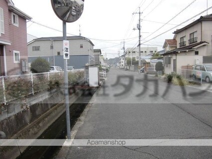 やまなみロイヤルＢ[2DK/46.06m2]のエントランス