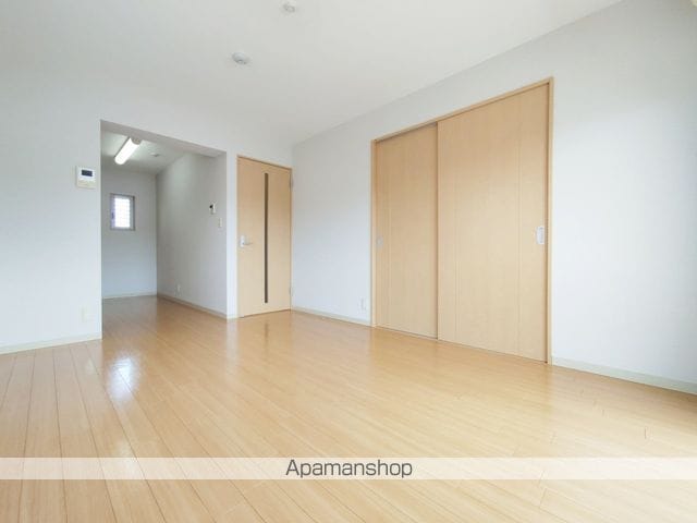 アスティオンIIの内装写真