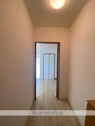 ヤマダビル[1LDK/49.4m2]の玄関