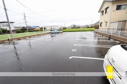 シムリーミナⅢ[2LDK/57.71m2]の駐車場