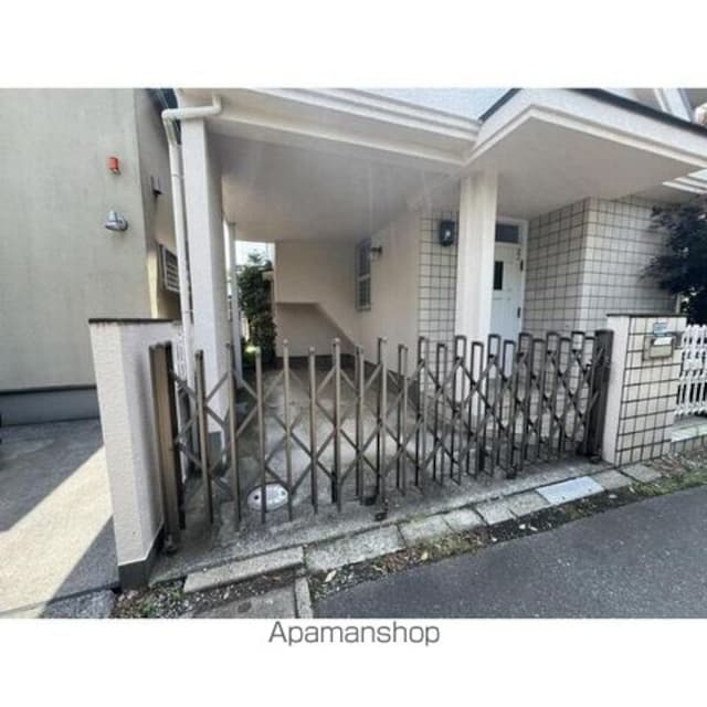 国分寺市富士本１丁目貸家[4LDK/89.1m2]の駐車場