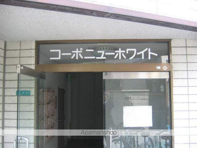ES弁天町の玄関写真