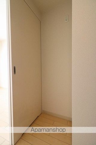 SPRUCE TONE MFの内装写真