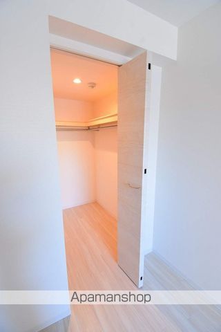 クレステージ西岡の内装写真