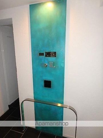 クレヴィスタ池袋ウエストの玄関写真