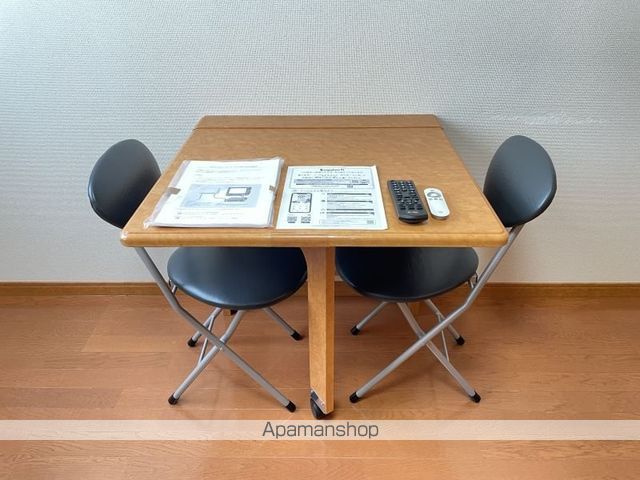 レオパレスドミール湯川の内装写真