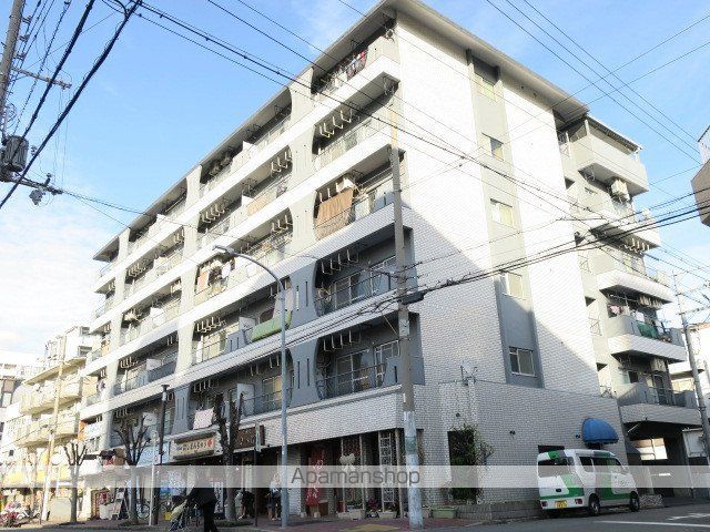 三松マンションの外観写真
