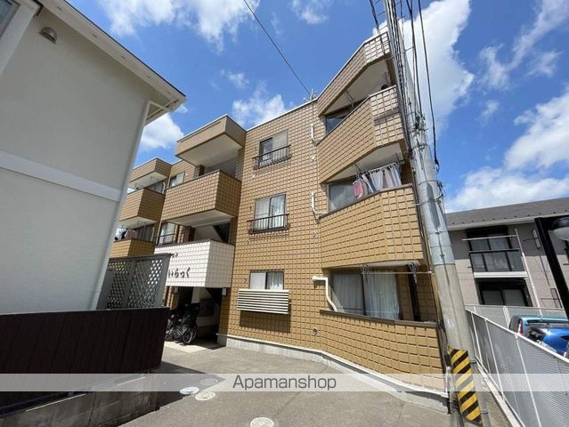 マンションらいらっくの外観写真