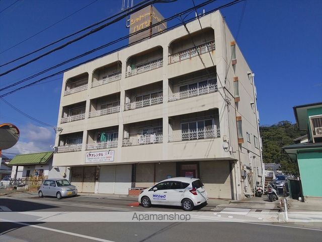 シャトーハイツの外観写真