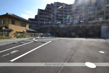 広島県広島市西区竜王町[1K/25m2]の駐車場
