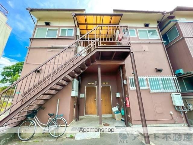 戒能アパートの玄関写真