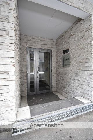 シンセリティ八軒の玄関写真