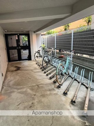 東京都中野区松が丘２丁目[1K/21m2]の共用部3